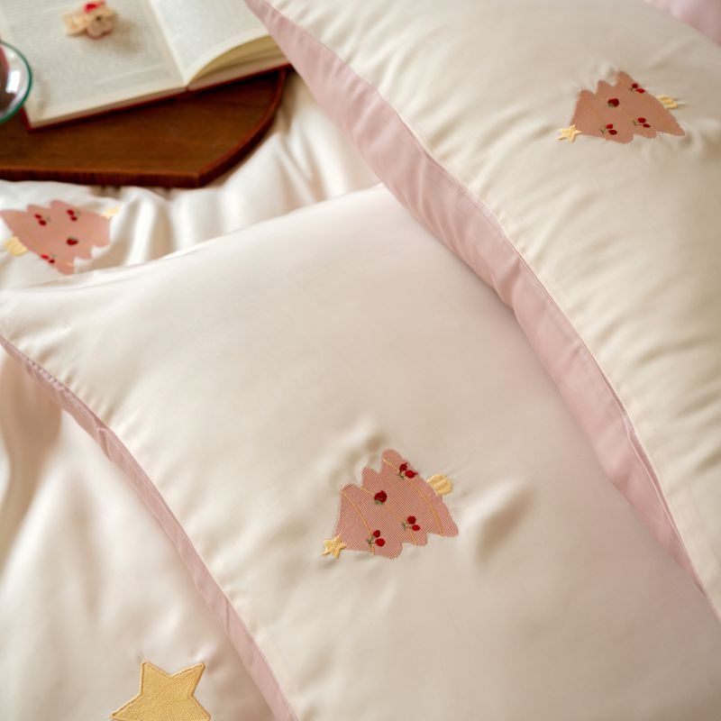 Silky Smooth Lyocell Bedding Set - Cherry
