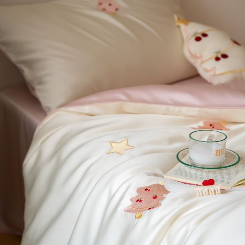Silky Smooth Lyocell Bedding Set - Cherry