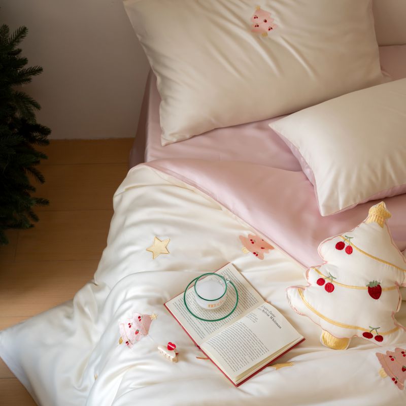 Silky Smooth Lyocell Bedding Set - Cherry