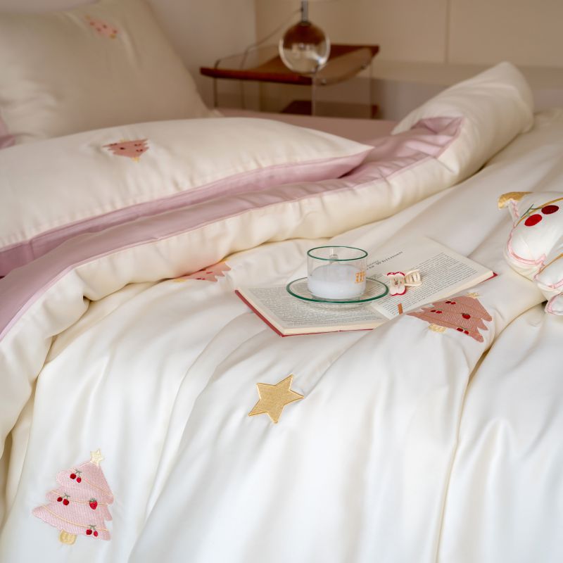 Silky Smooth Lyocell Bedding Set - Cherry