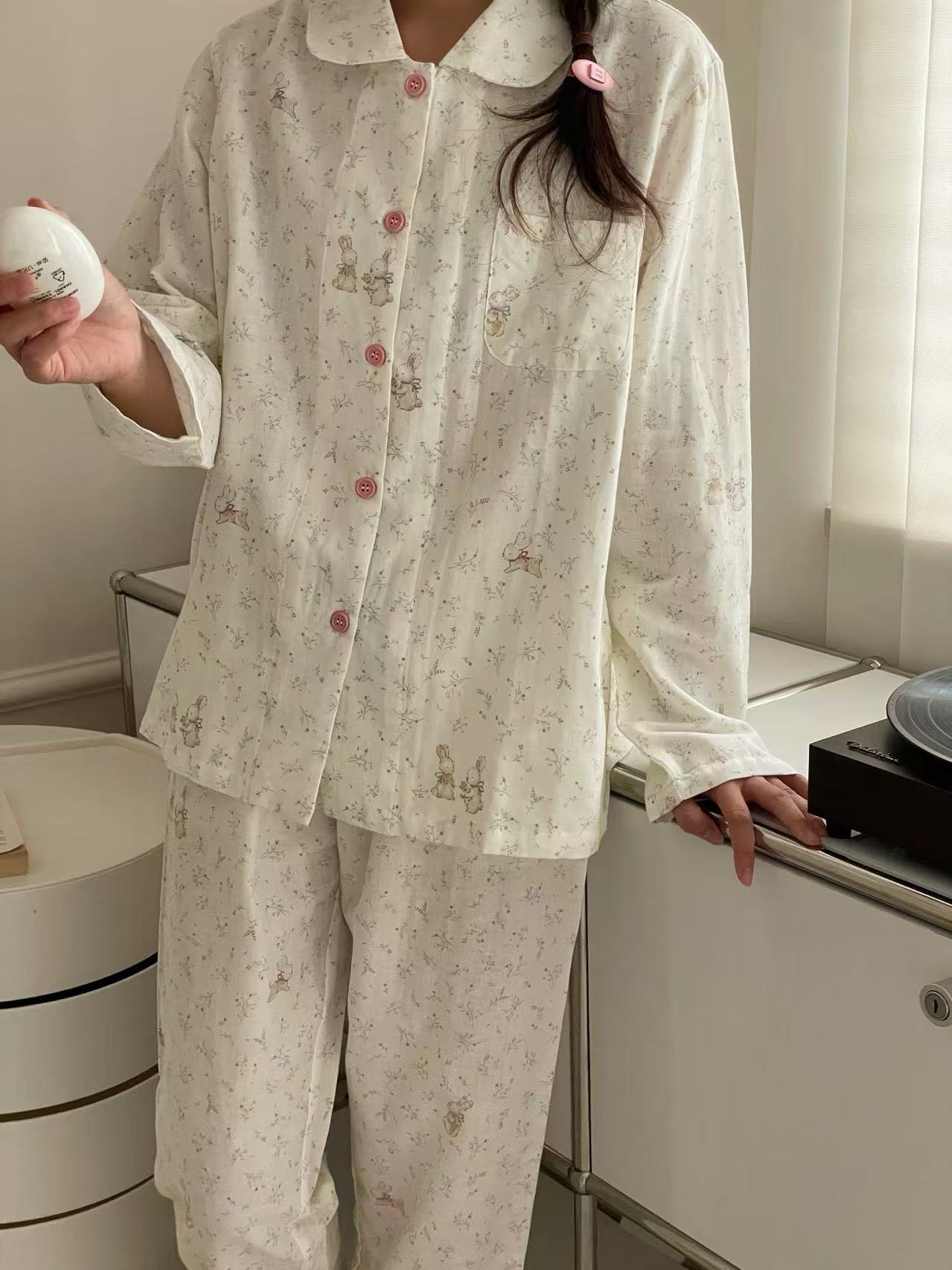 花园小兔图案纯棉睡衣套装