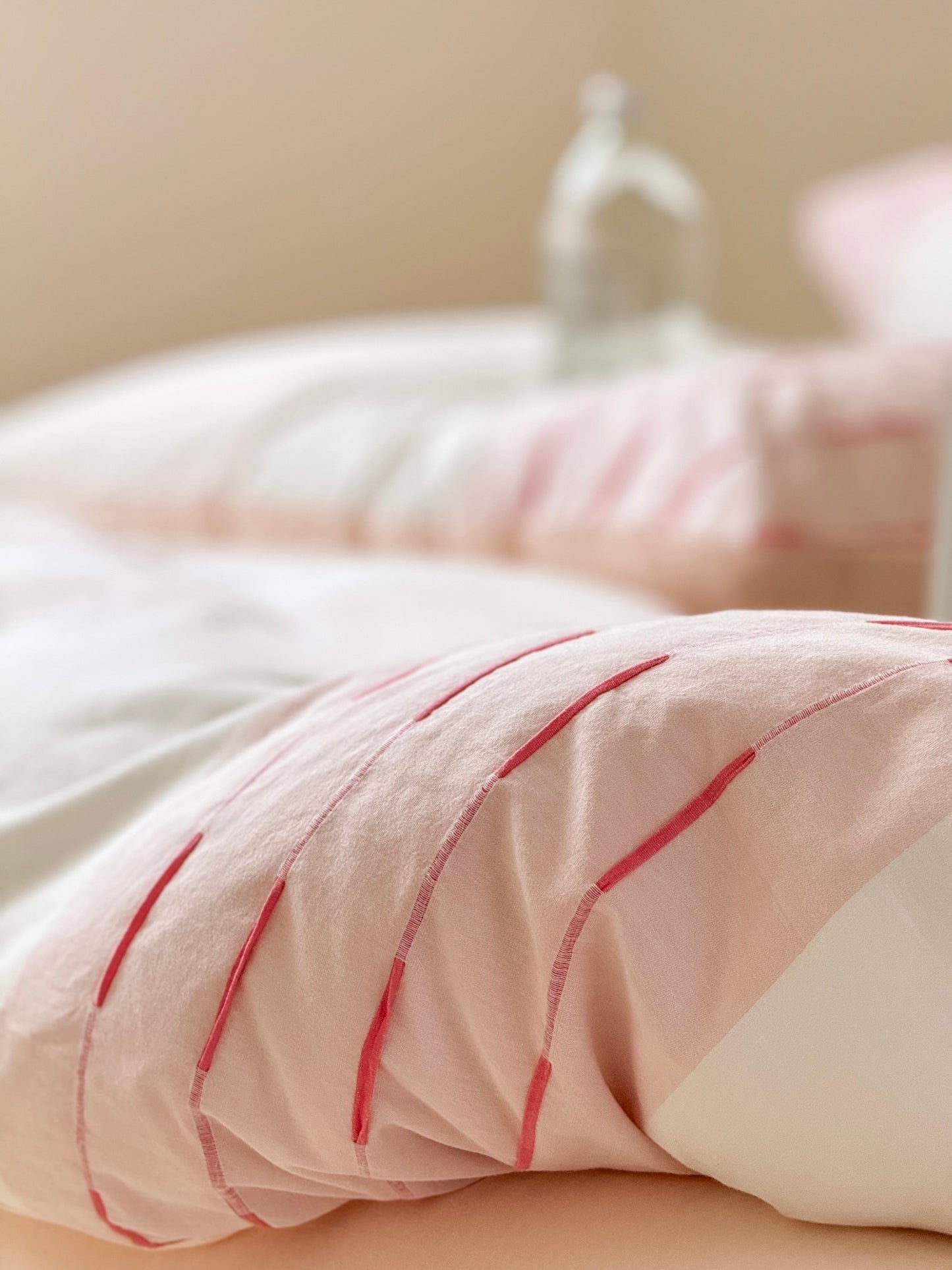Luxury Reversible Pure Cotton Beddings - Pink Stripe