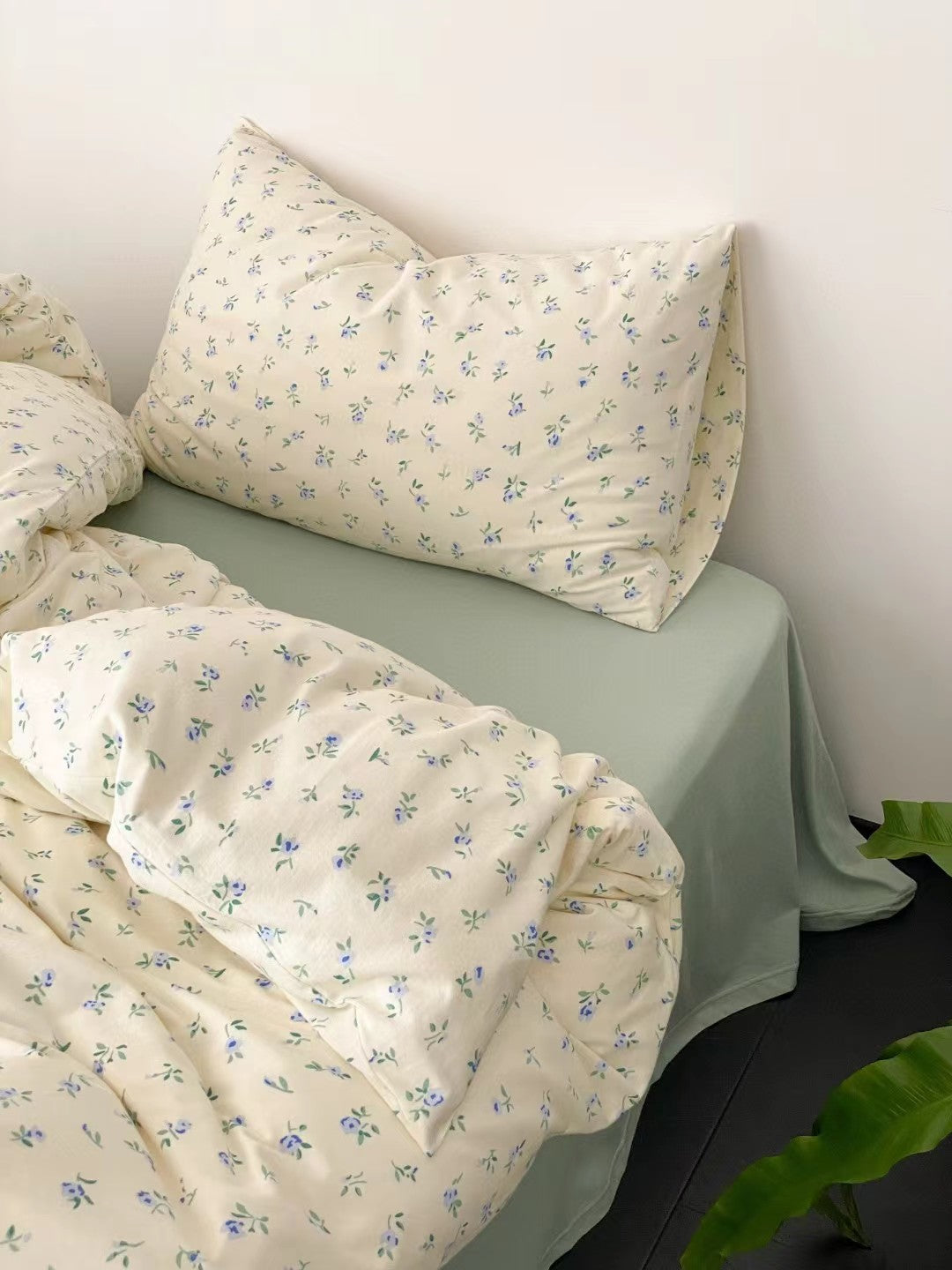 Autumn & Winter Knit Cotton Bedding Set - Floral Garden