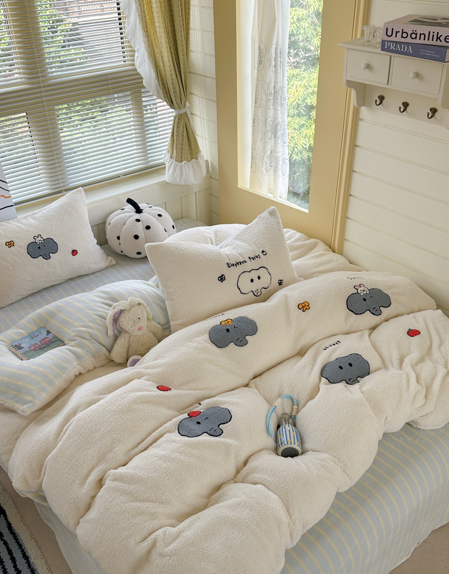 Elephant Party Soft Fleece Bedding Set
