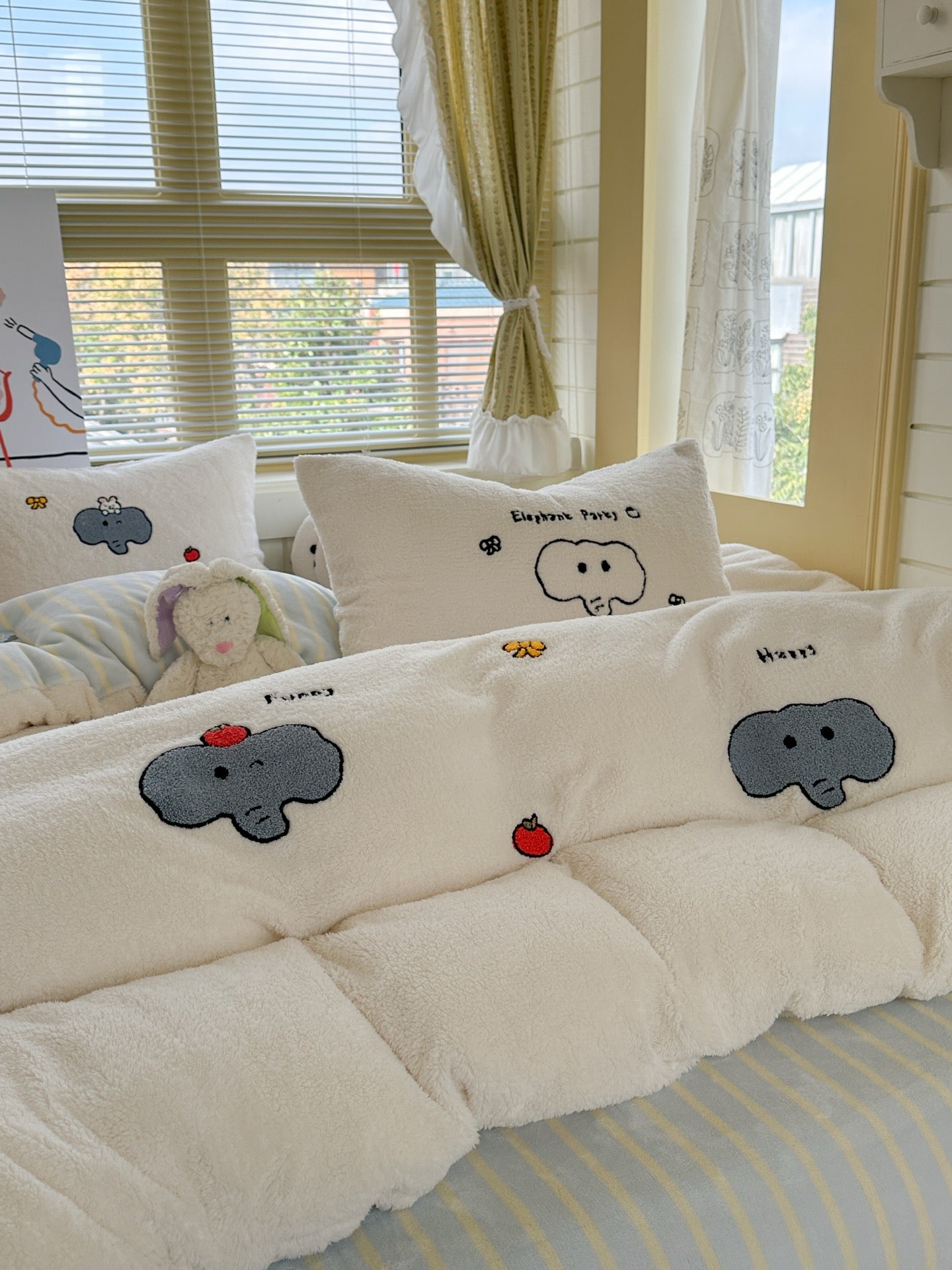 Elephant Party Soft Fleece Bedding Set