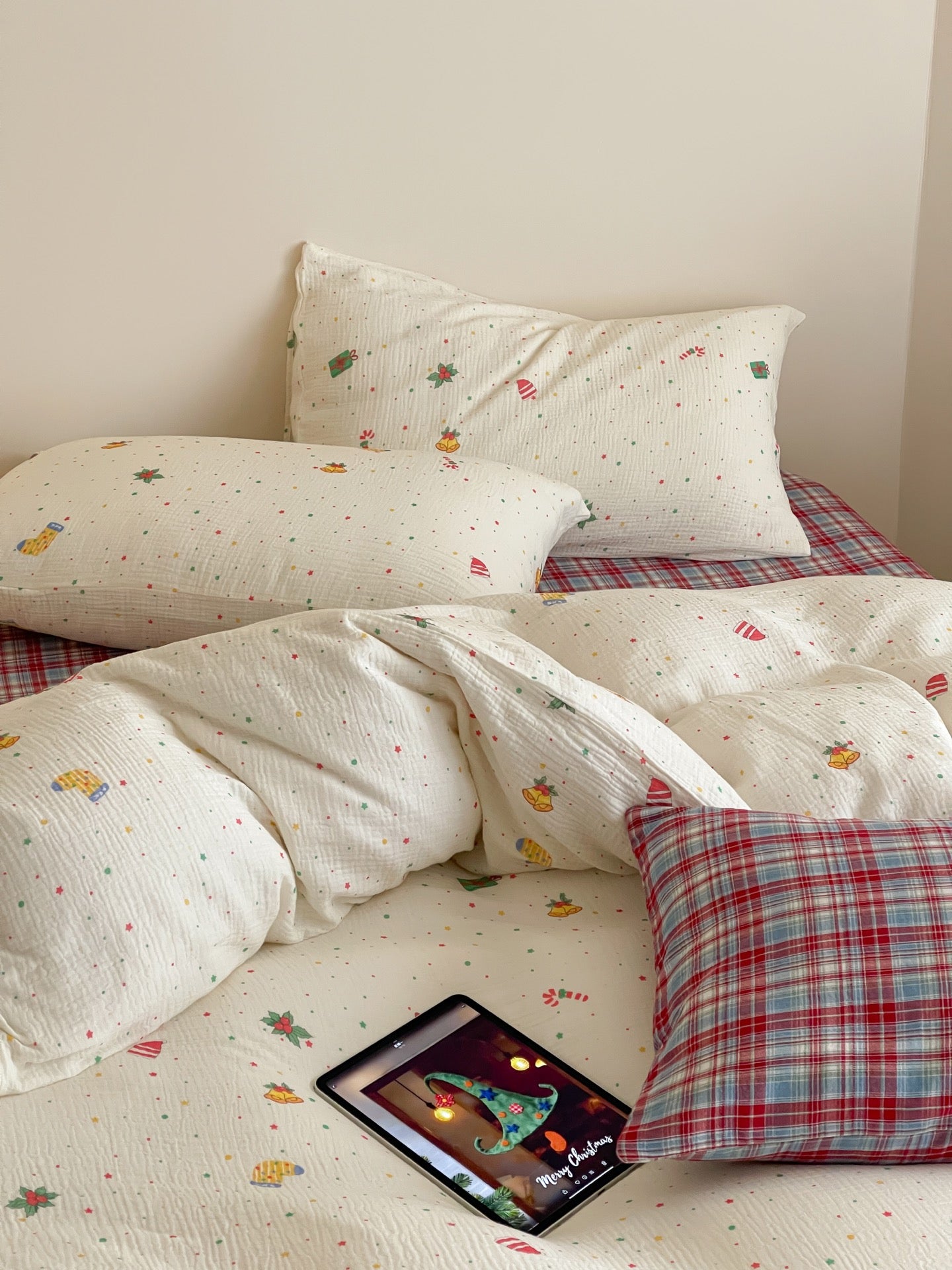 Christmas Party 100% Cotton Beddings