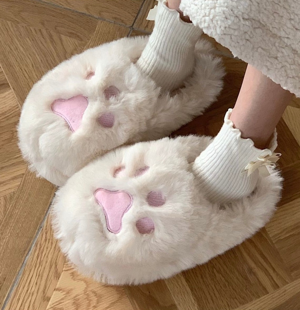 Fluffy Home Slipper - Paw Prints